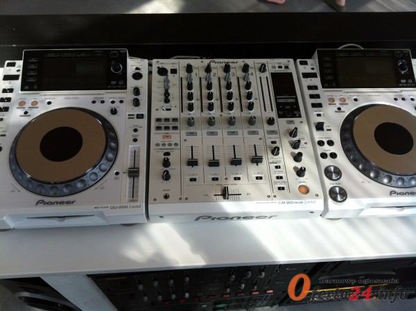 DJ Pioneer CDJ-2000 Nexus Set: 2x CDJ-2000NXS-M, 1x DJM-900NXS-M